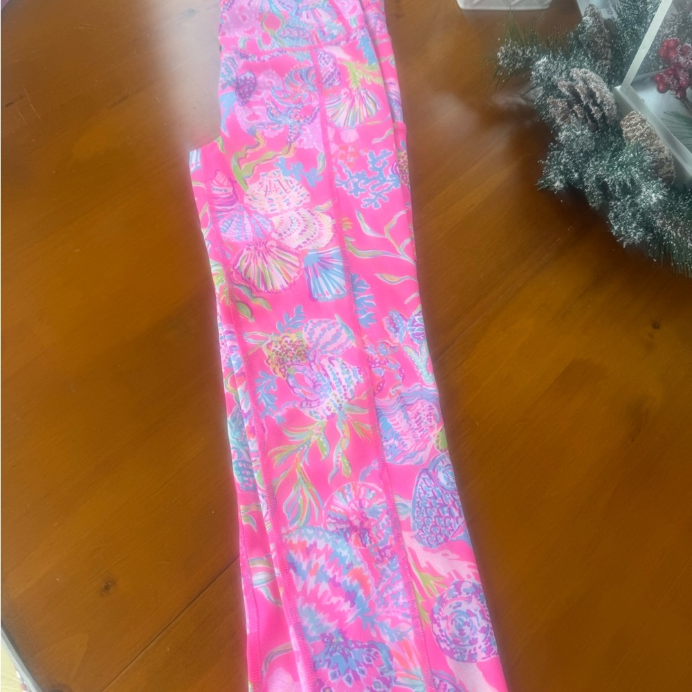 Lily Pulitzer Vibrant Pink Patterned leggings